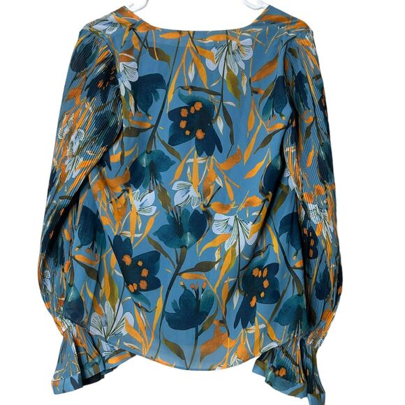 Milly Greer Watercolor Azalea Top Button Up Bell Sleeves Blue Women's Small NWT - Picture 5 of 10